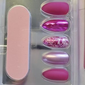 Luxe Nail Set Glue On